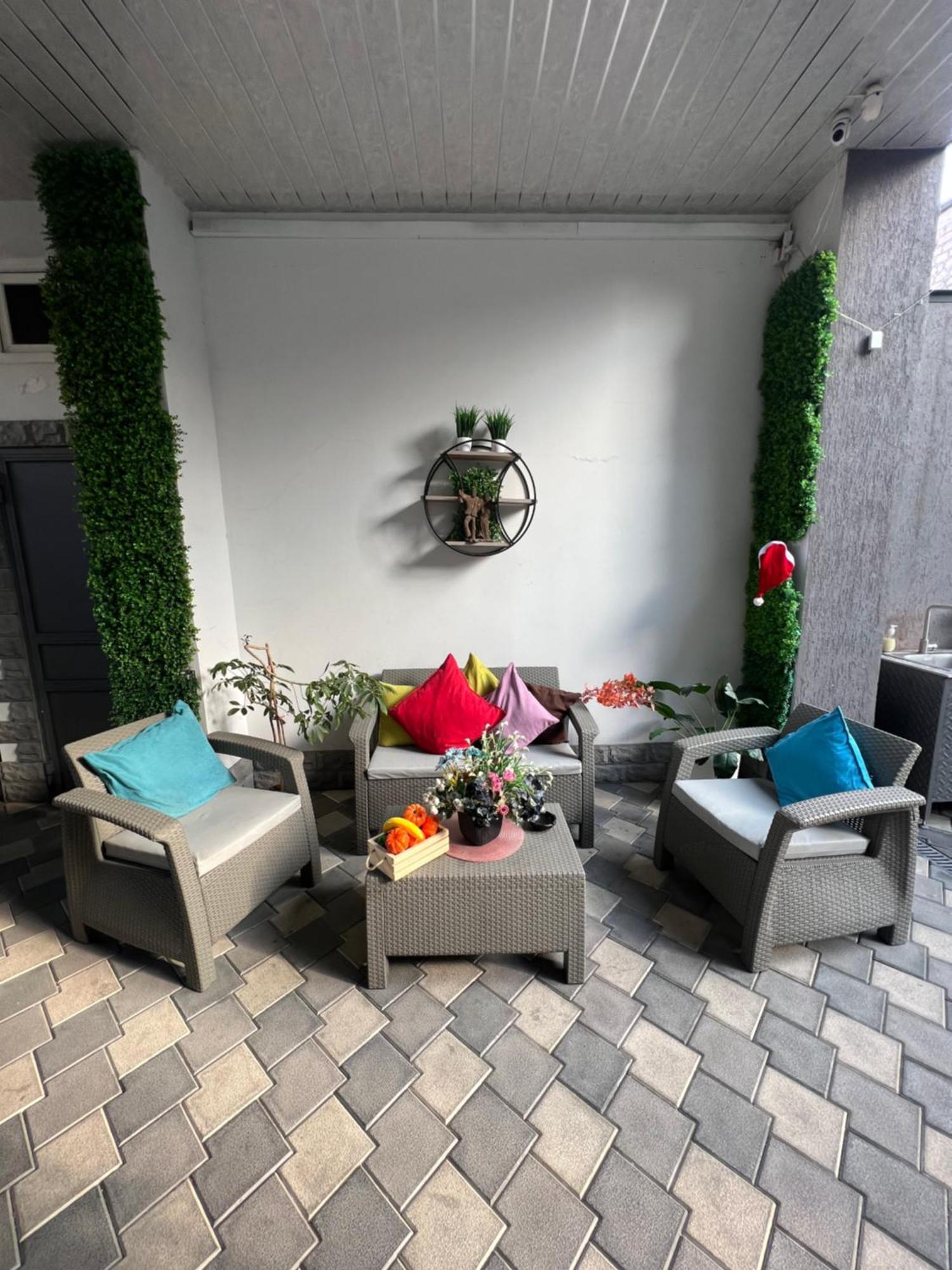 Cosy Apartment With Good Location Self Check In Ереван Екстериор снимка