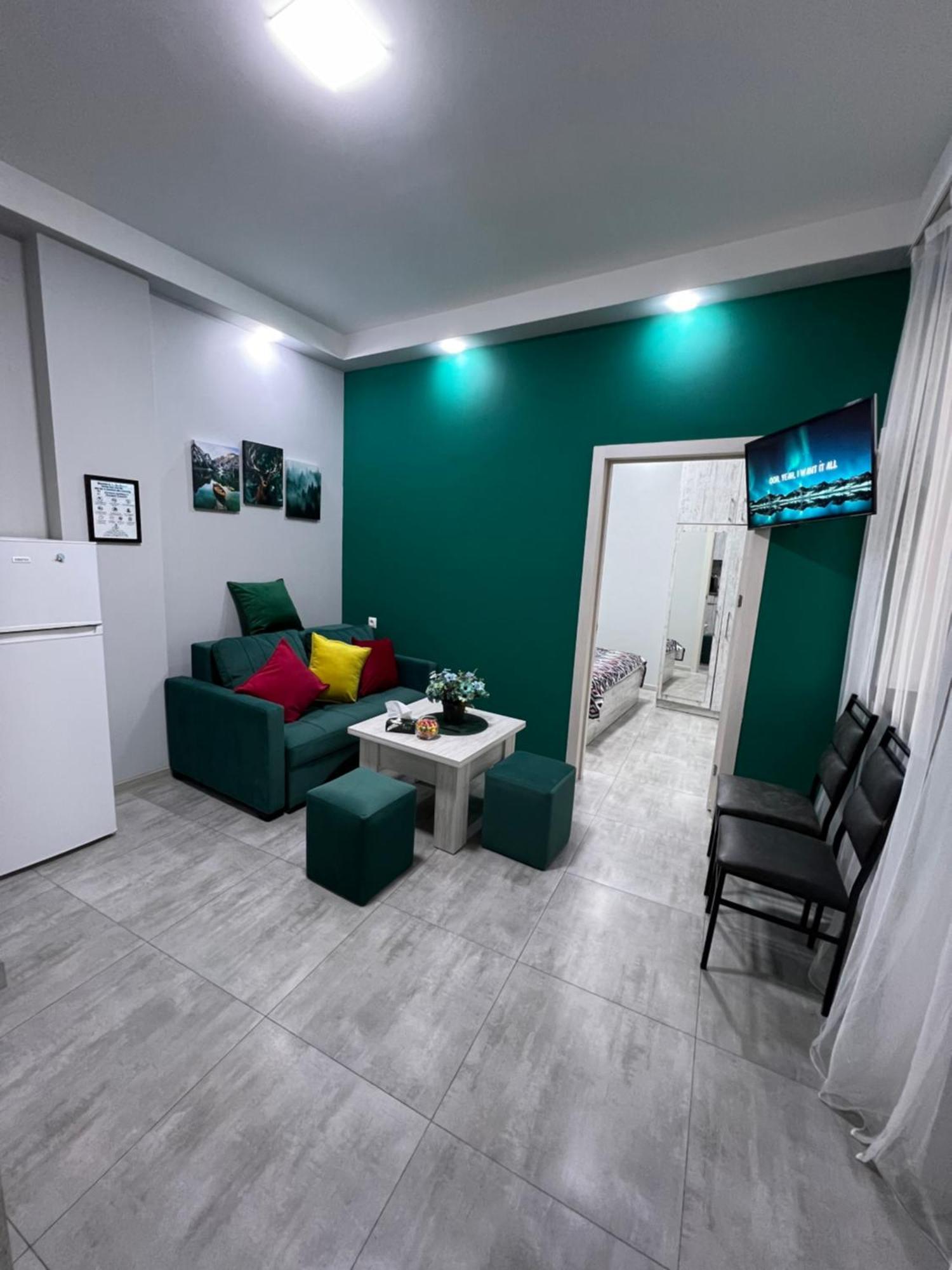 Cosy Apartment With Good Location Self Check In Ереван Екстериор снимка