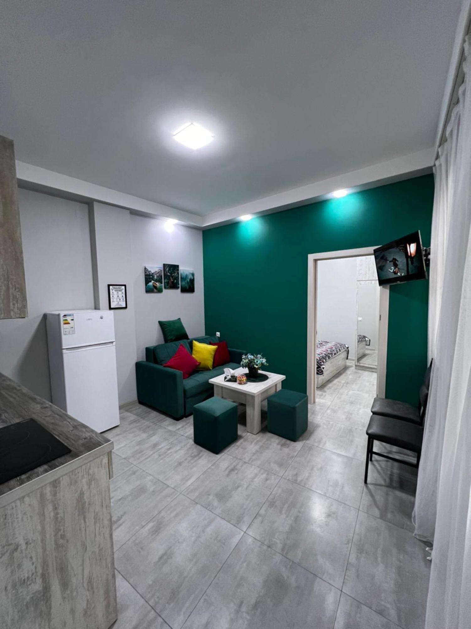 Cosy Apartment With Good Location Self Check In Ереван Екстериор снимка