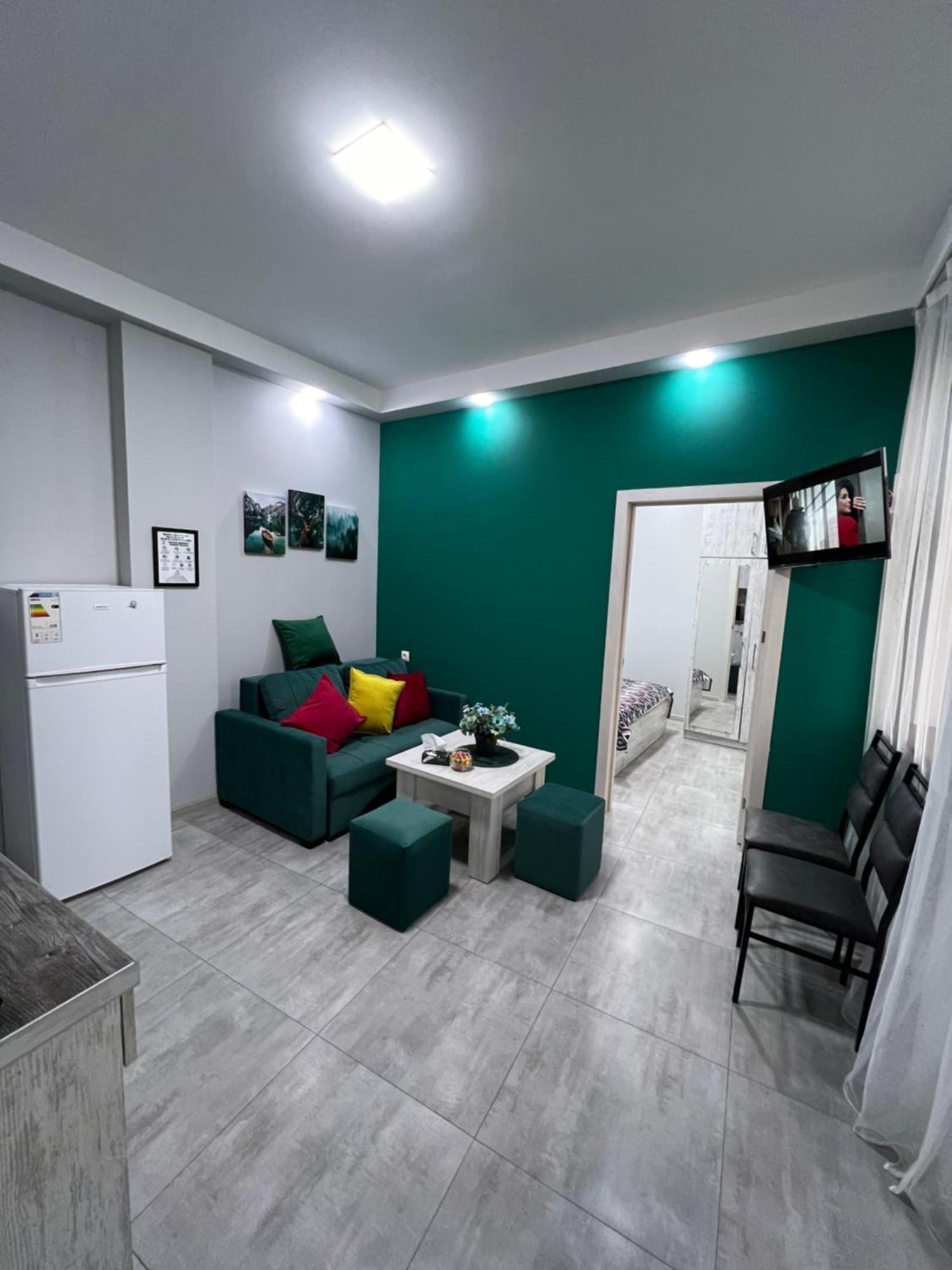 Cosy Apartment With Good Location Self Check In Ереван Екстериор снимка