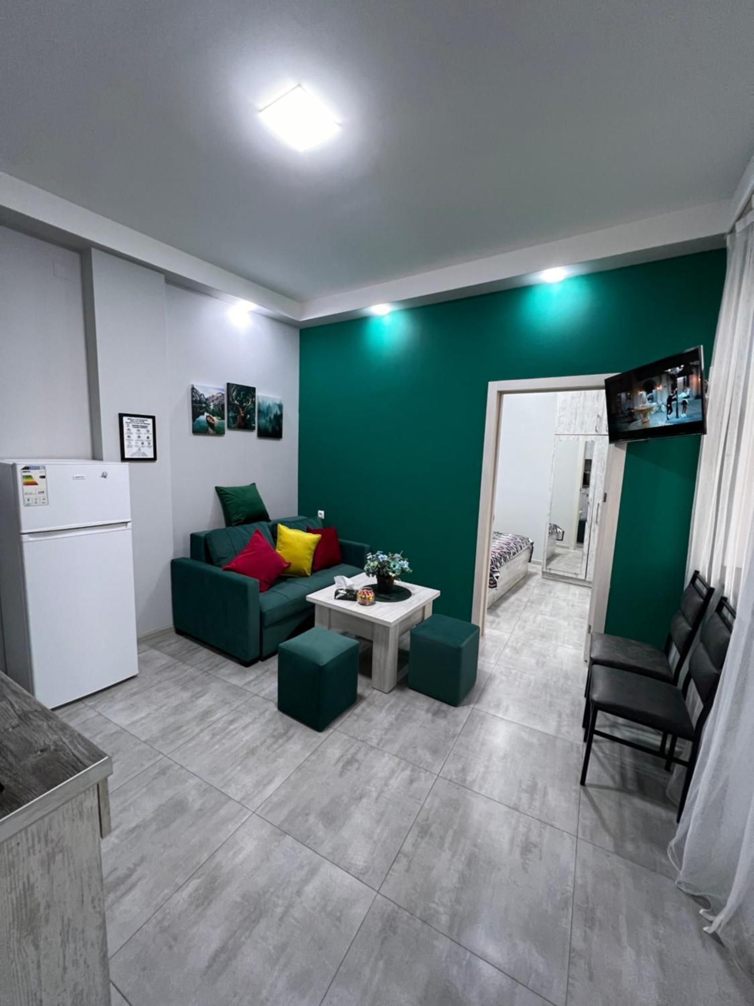 Cosy Apartment With Good Location Self Check In Ереван Екстериор снимка