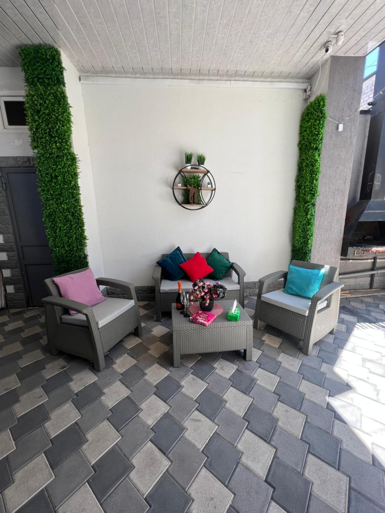 Cosy Apartment With Good Location Self Check In Ереван Екстериор снимка