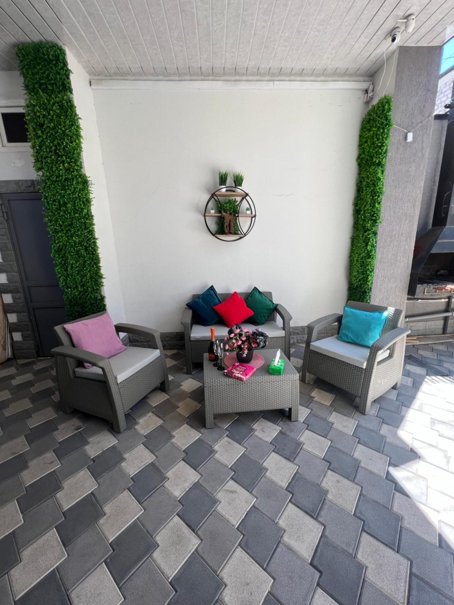 Cosy Apartment With Good Location Self Check In Ереван Екстериор снимка