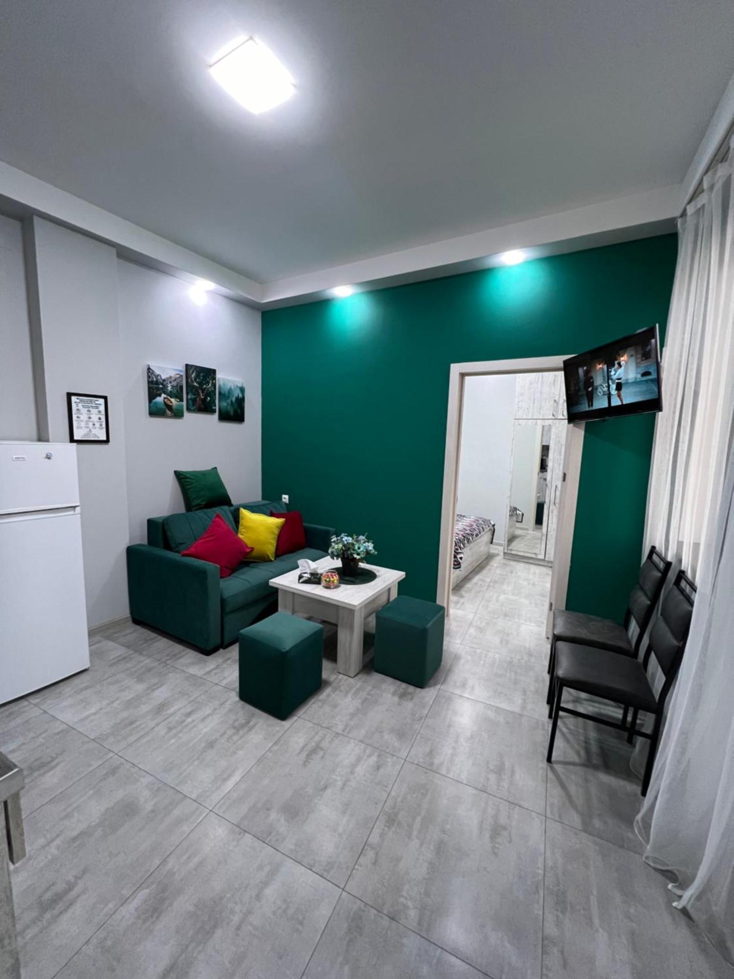 Cosy Apartment With Good Location Self Check In Ереван Екстериор снимка