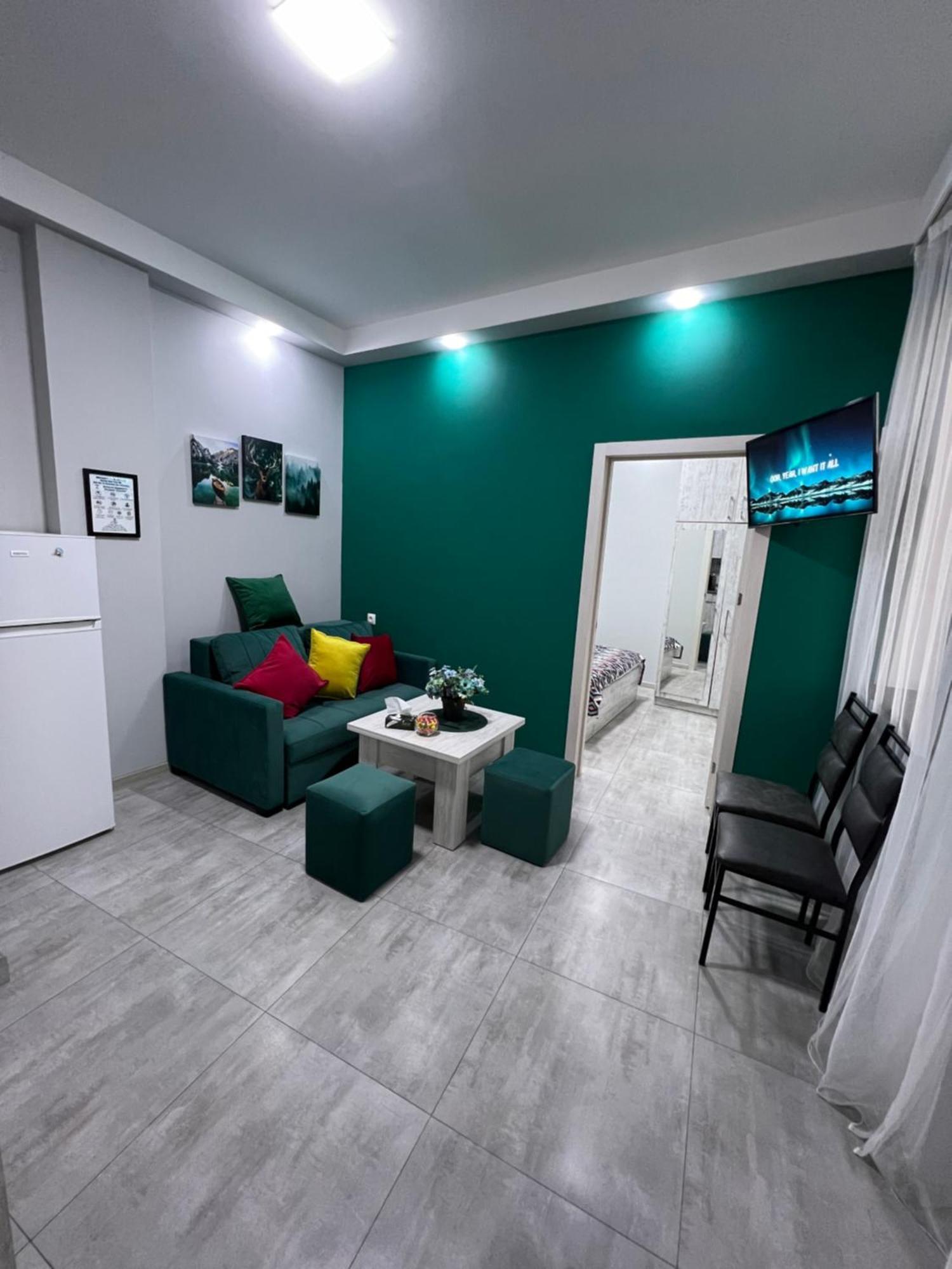 Cosy Apartment With Good Location Self Check In Ереван Екстериор снимка
