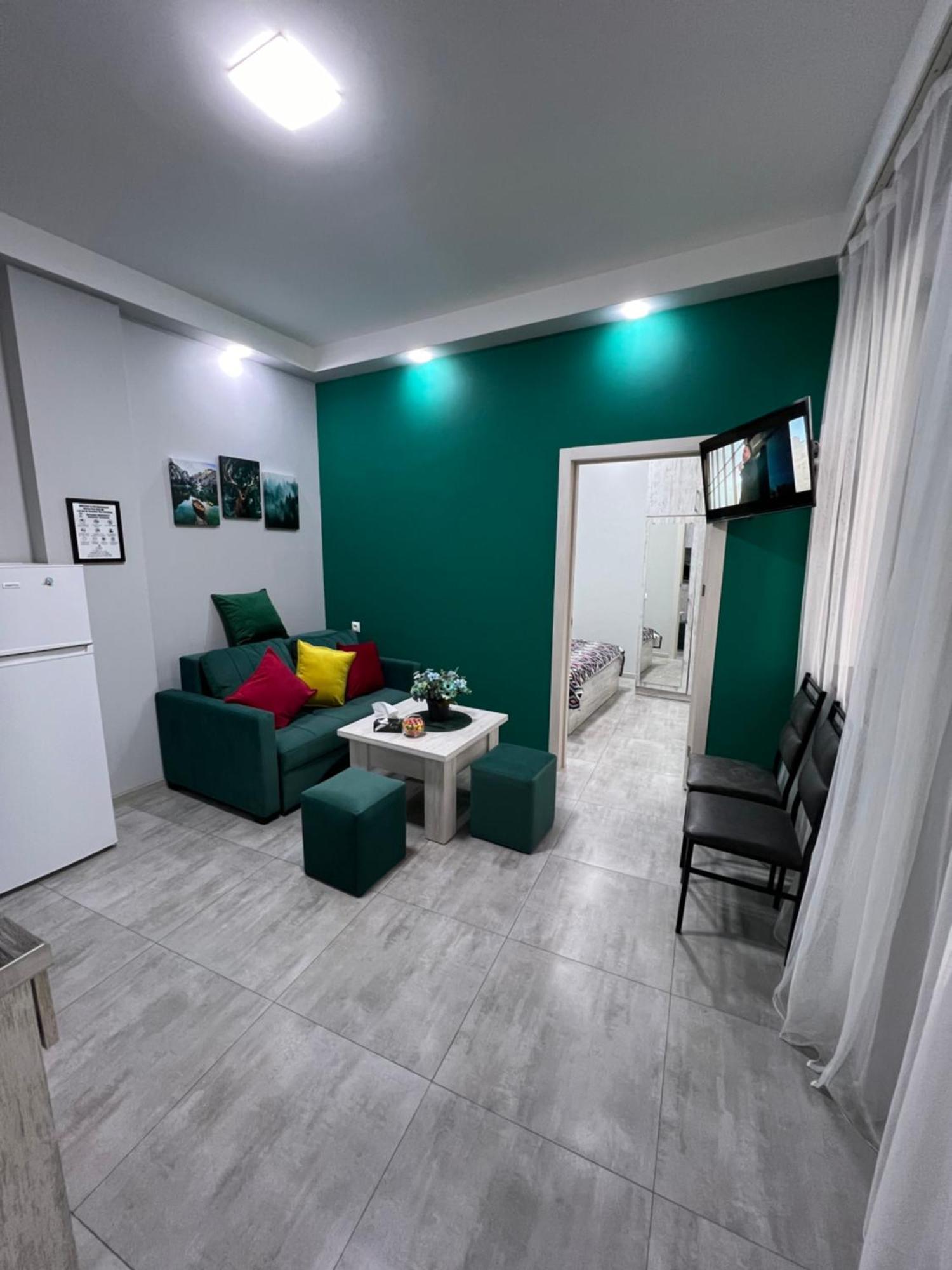 Cosy Apartment With Good Location Self Check In Ереван Екстериор снимка