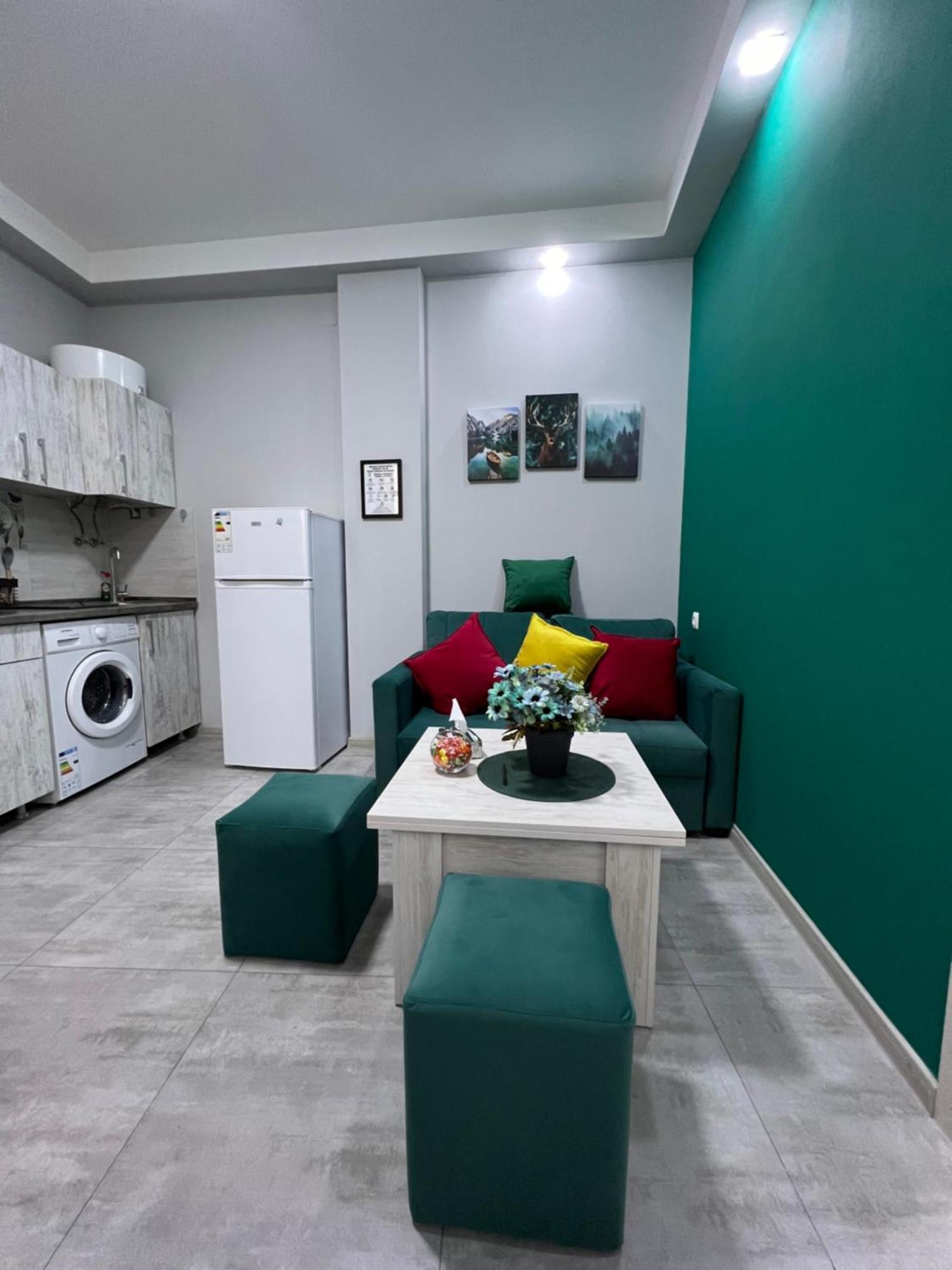 Cosy Apartment With Good Location Self Check In Ереван Екстериор снимка